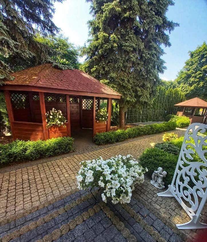 Dworek Vesaria Lublin Extérieur photo
